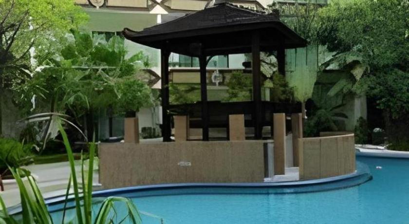 Yusro Hotel Restaurant & Convention Jombang Luaran gambar