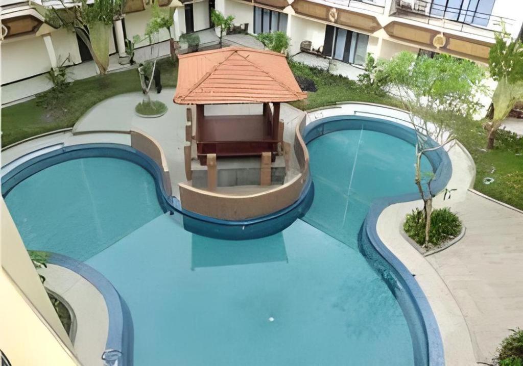 Yusro Hotel Restaurant & Convention Jombang Luaran gambar