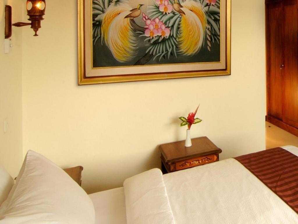 Yusro Hotel Restaurant & Convention Jombang Luaran gambar