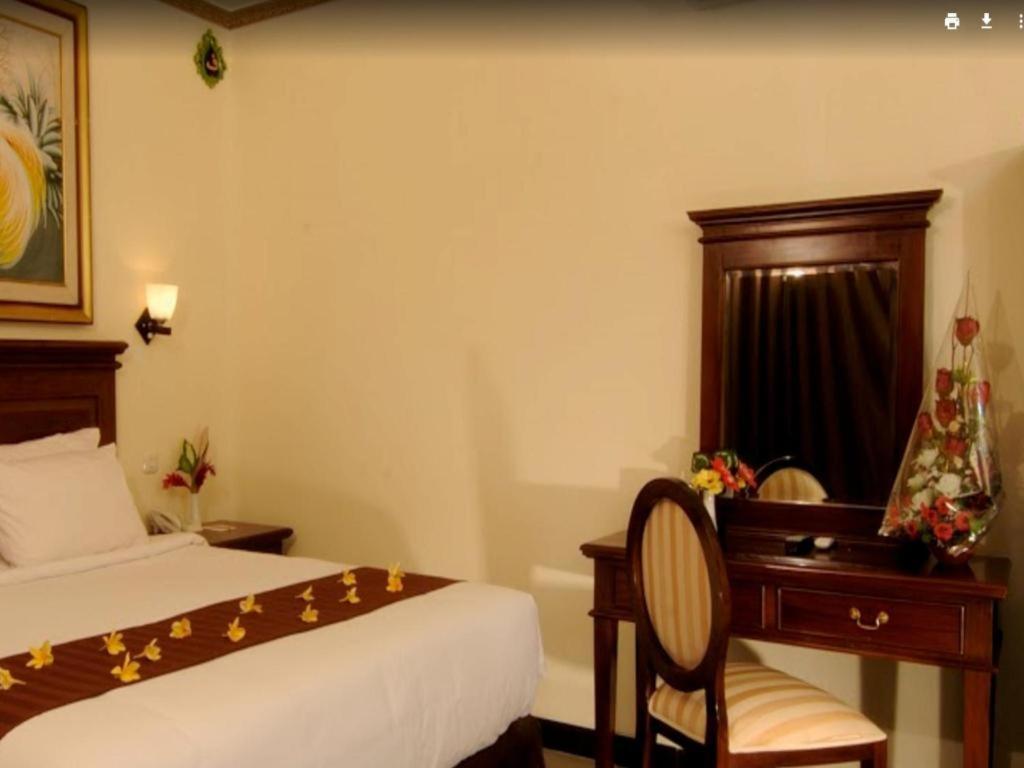 Yusro Hotel Restaurant & Convention Jombang Luaran gambar