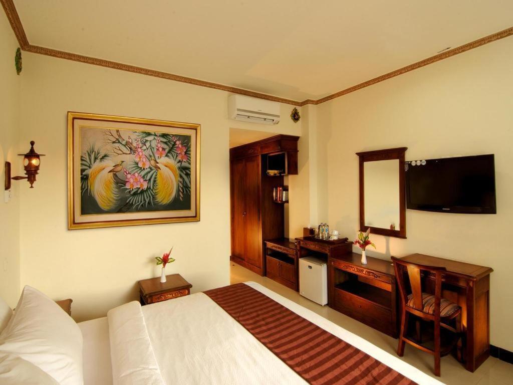 Yusro Hotel Restaurant & Convention Jombang Luaran gambar
